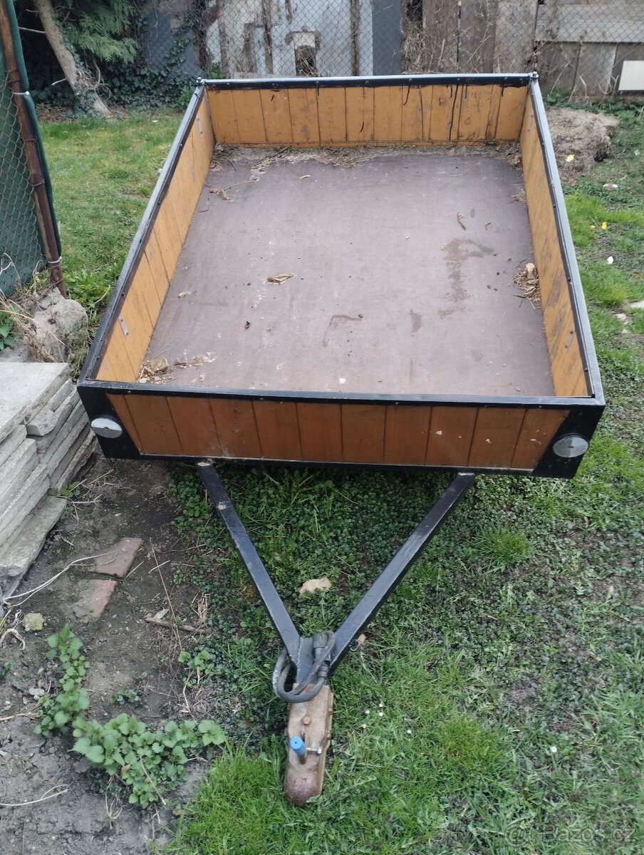 Prodám přívěsný vozik rozměry cca 160x120