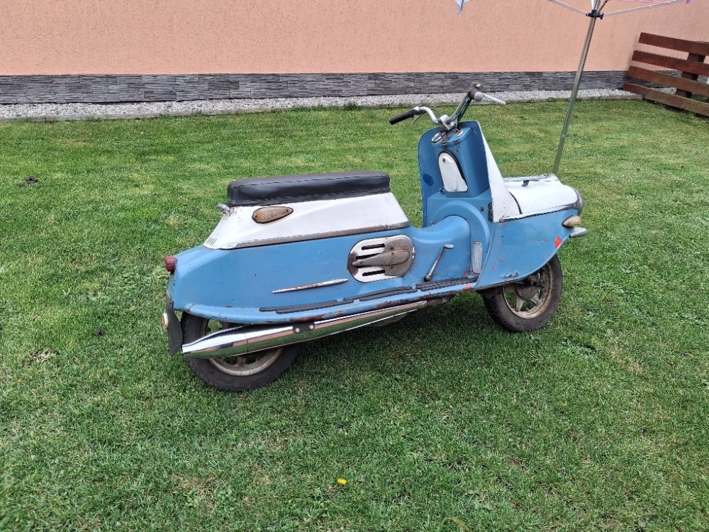 ČZ SKUTR 175