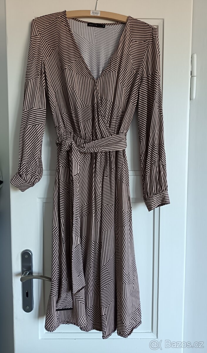 Dámské šaty Mohito