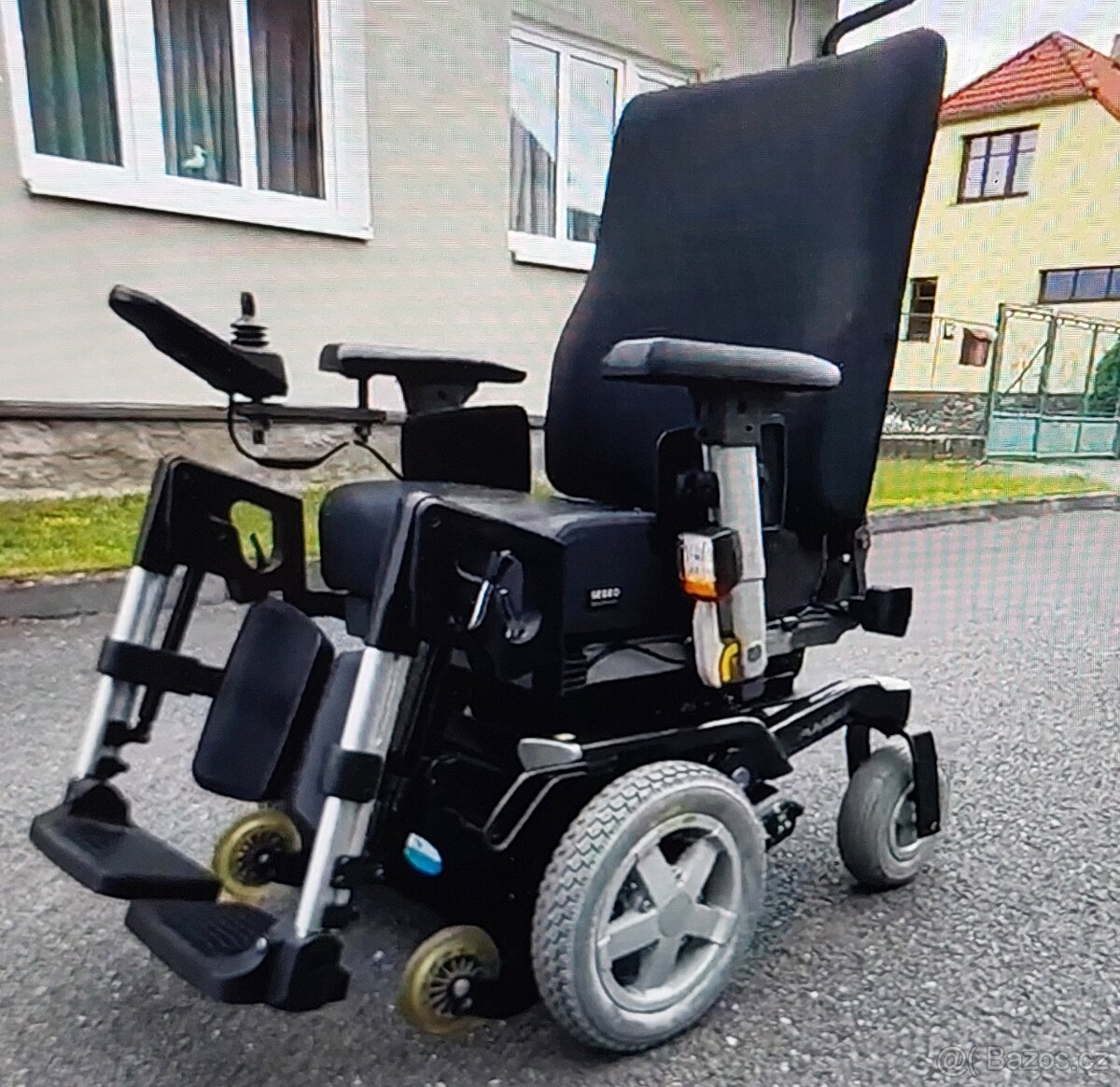 Elektrický invalidní vozík PUMA 20