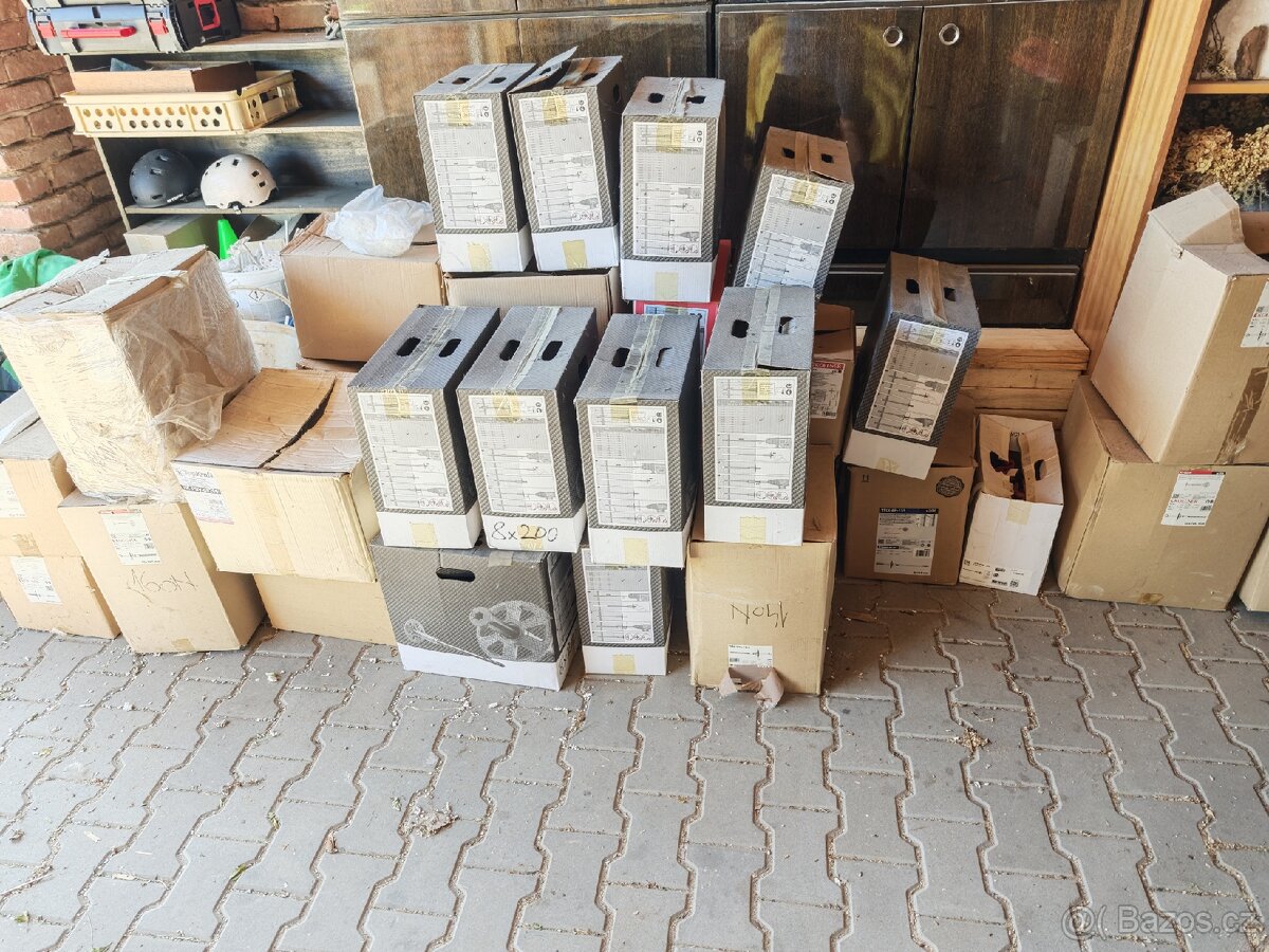 Fasádní hmoždinky, kotvy