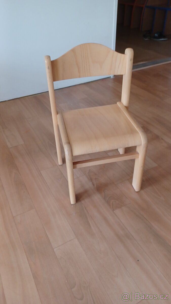 Prodáme dětský nábytek, zařízení školky