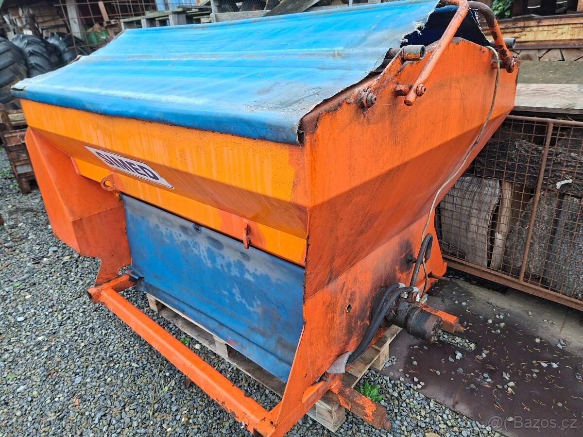 Sypač SIMED SVS 1.0E