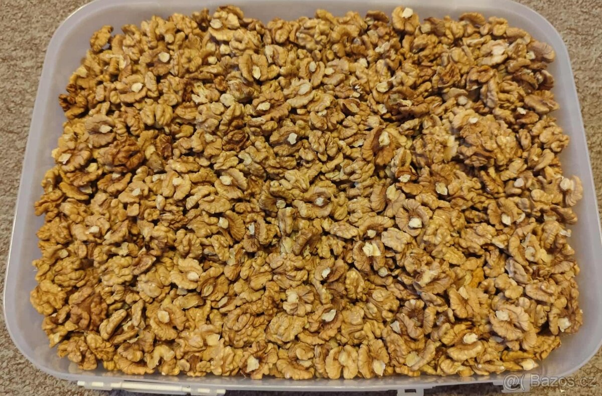 Vlašské ořechy loupané