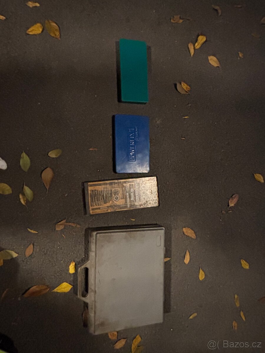 Sada závitníků a závitových oček