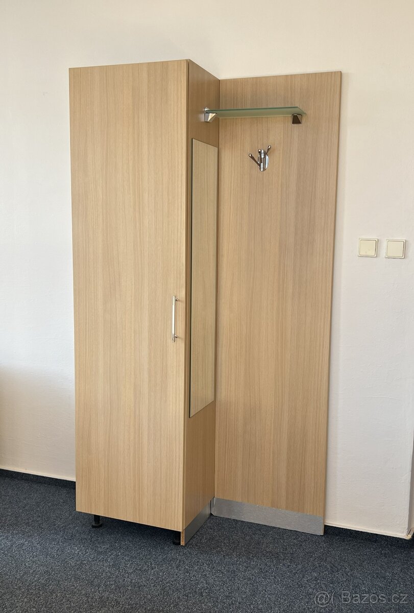 Předsíňová stěna