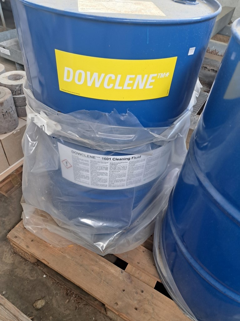 Průmyslové rozpouštědlo Dowclene 400 ltr
