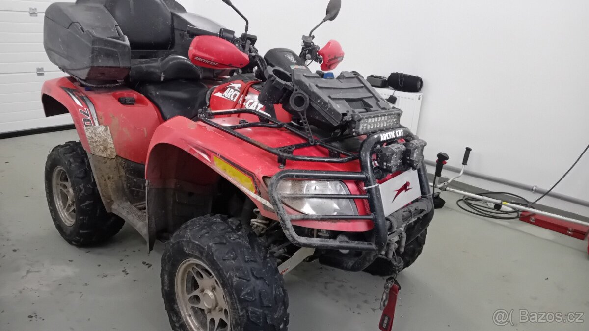Arctic cat 700