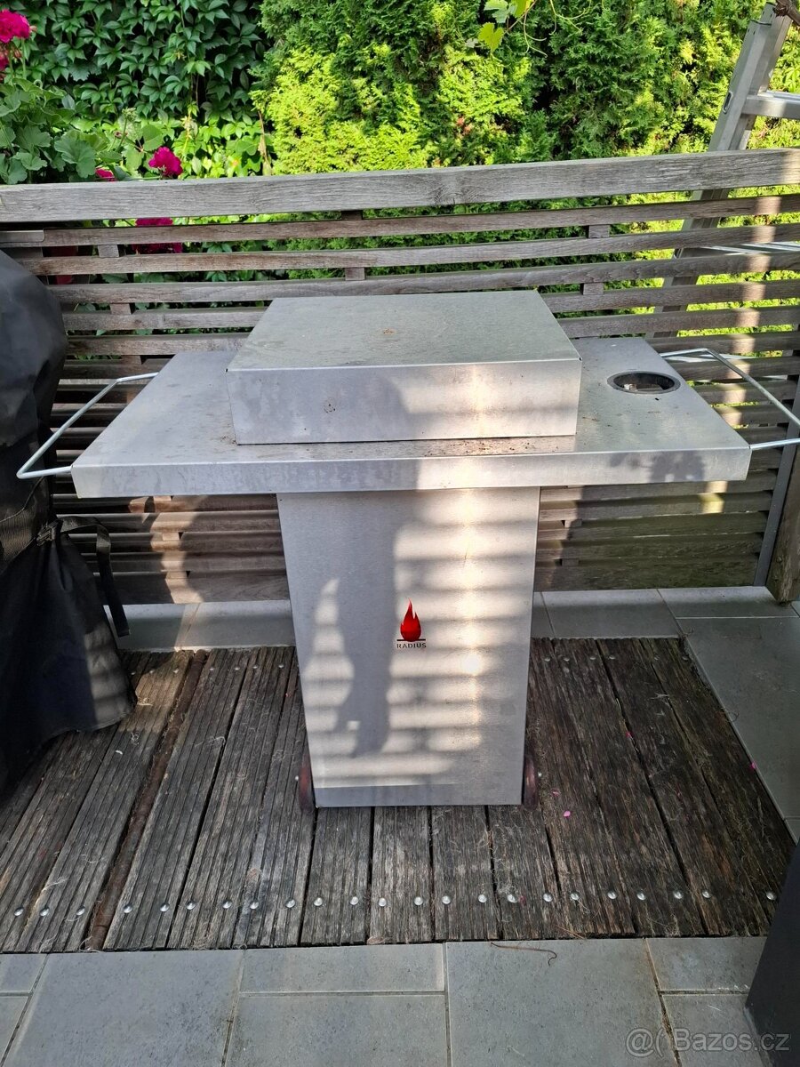 Plynový gril RADIUS