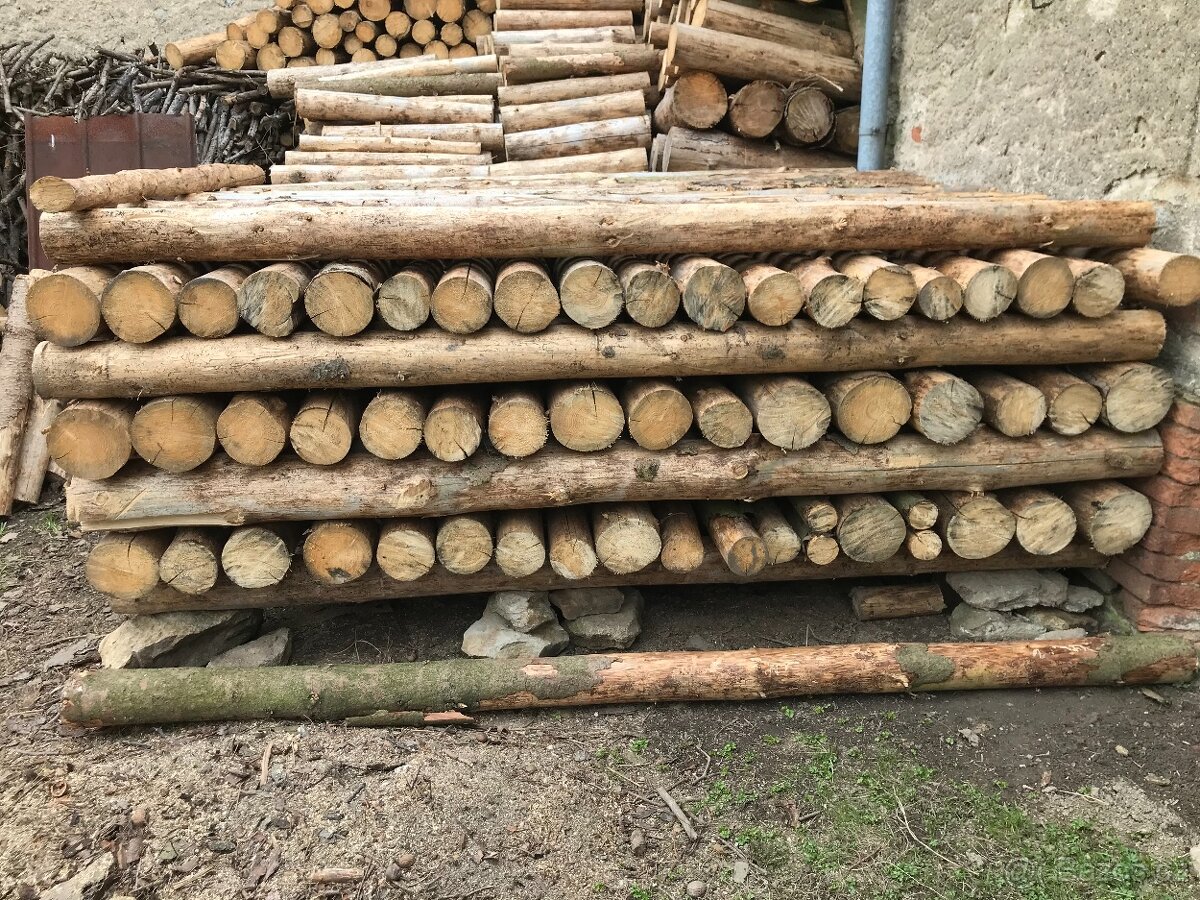 Prodám dřevěné kůly