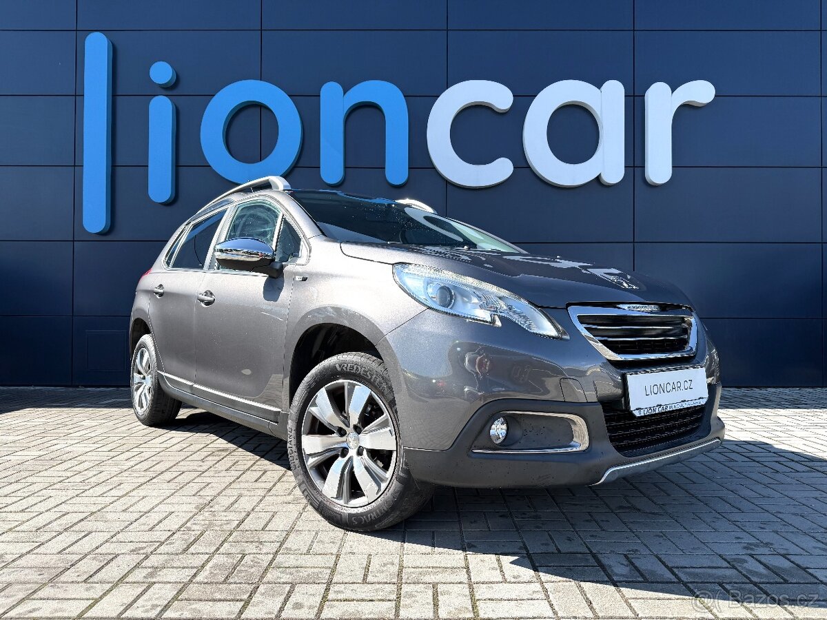 Peugeot 2008 STYLE, 82 koní, Navigace, Parkovací senzory