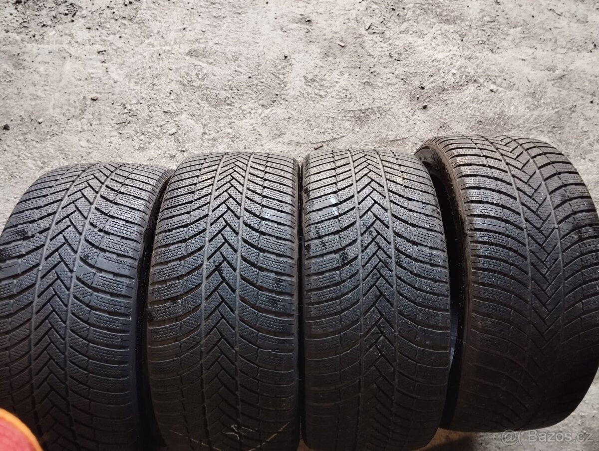 245/40/18 97v Bridgestone - zimní pneu 4ks