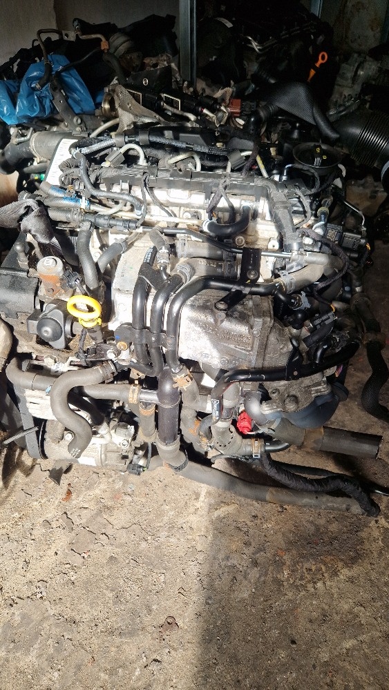 VW skoda CXX 1,6 CR TDi motor 158000km