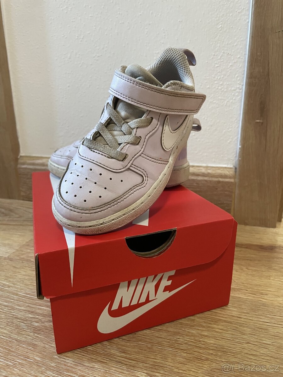 Dětské boty NIKE vel.26