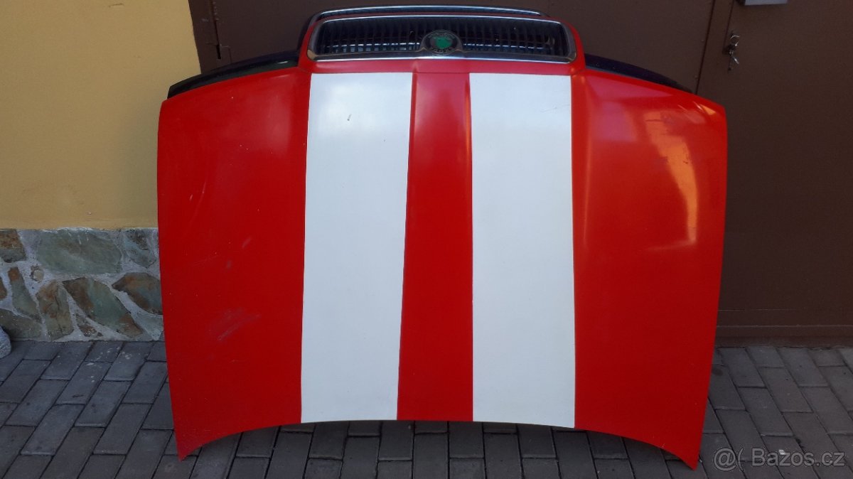 kapota škoda octavia 1 předfacelift barva červená