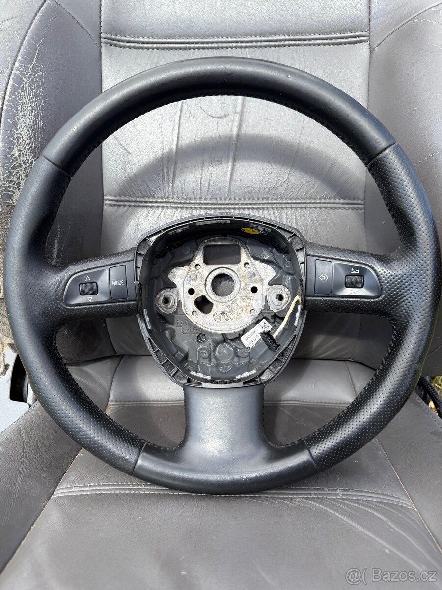 Volant z Audi a4 b7