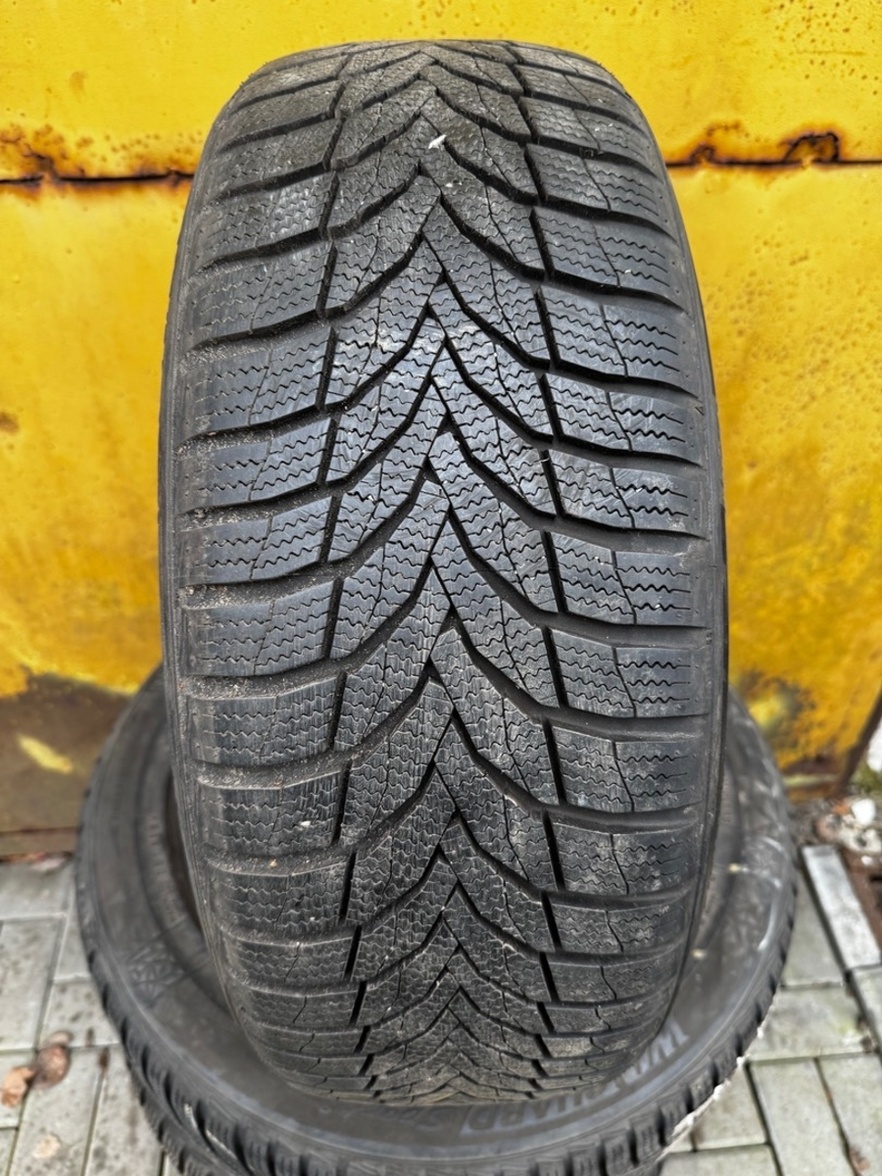 Zimní pneumatiky Nexen 215/55/17