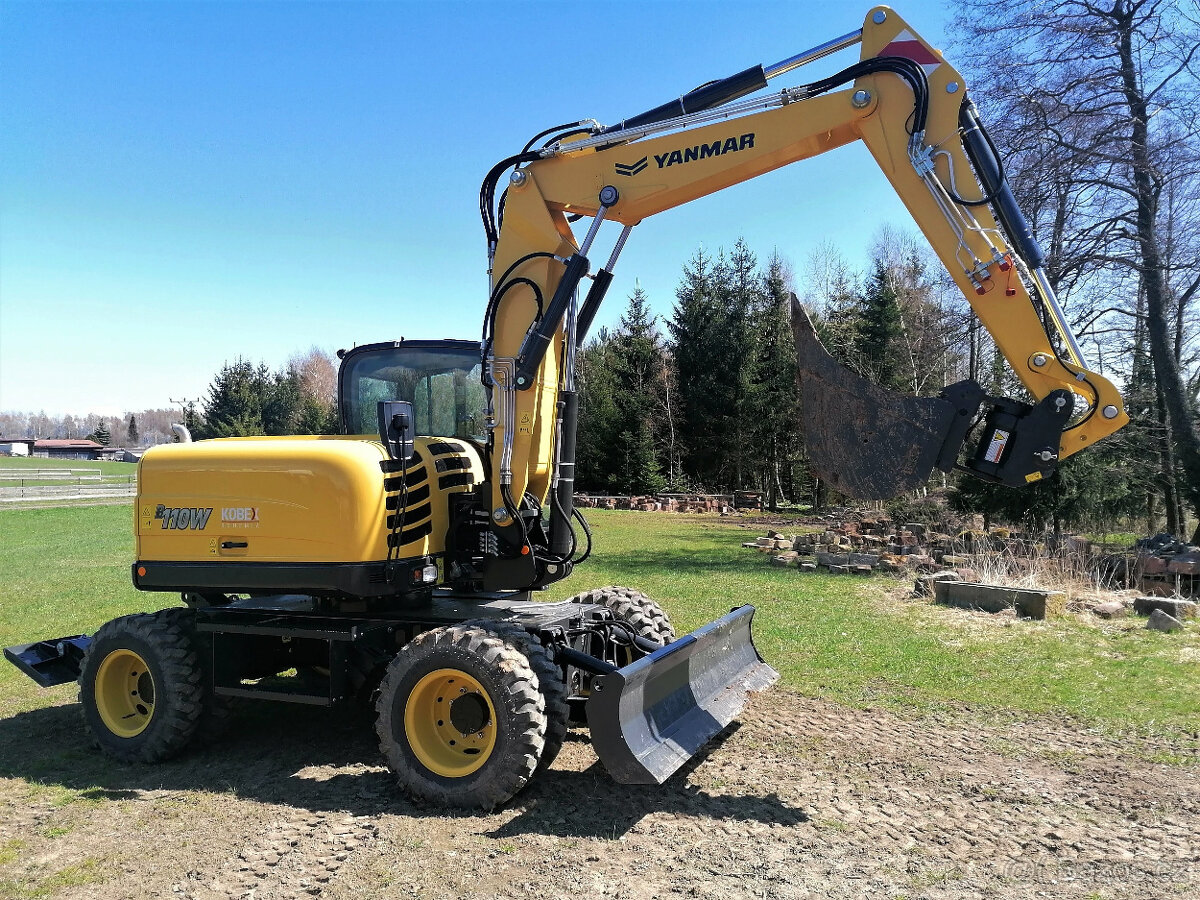 Kolový bagr Yanmar 110W