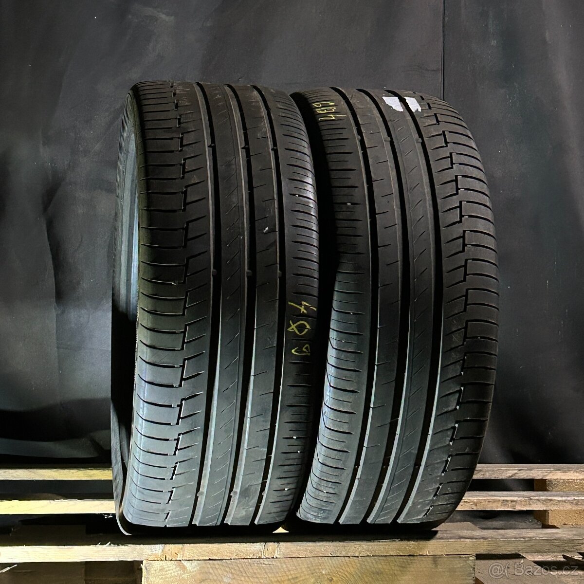 Letní pneu 255/45 R20 105H XL Continental 5mm