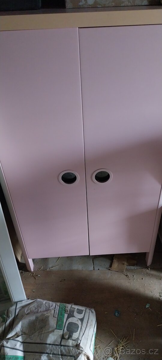 Ikea Busunge skříň růžová