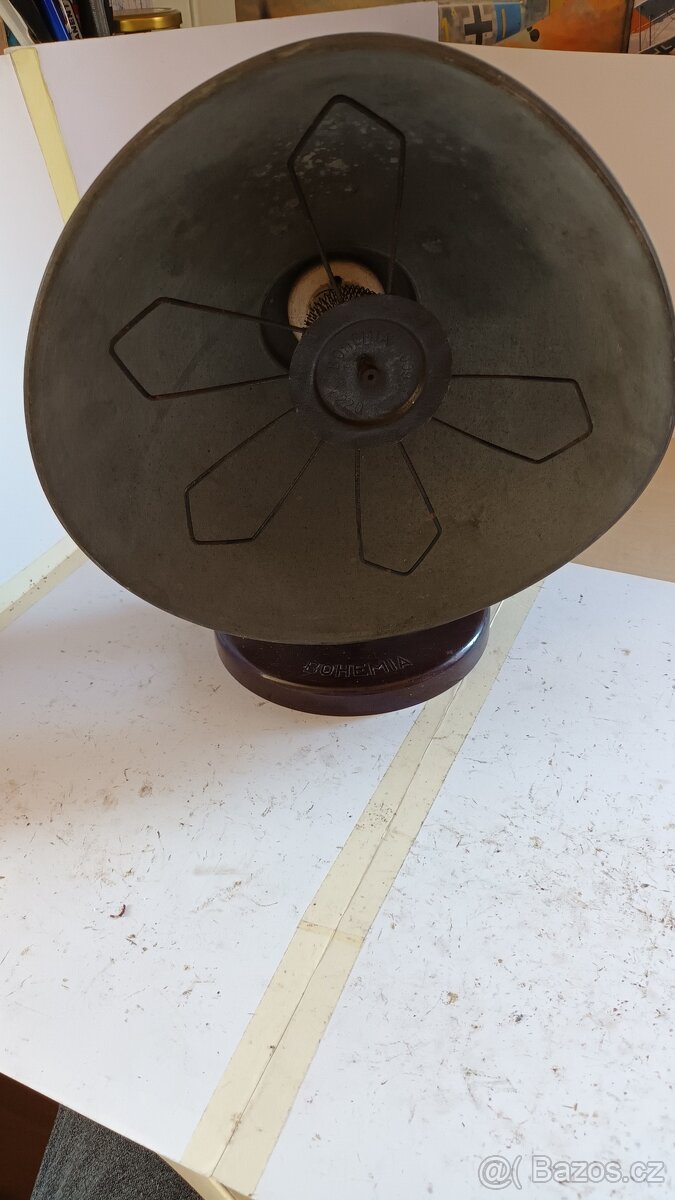 Historická bakelitová infra lampa Bohemia