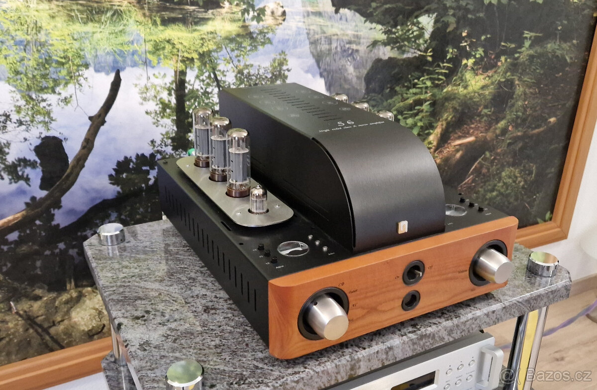 Lampový zesilovač Unison Research S6 mkII, třída A
