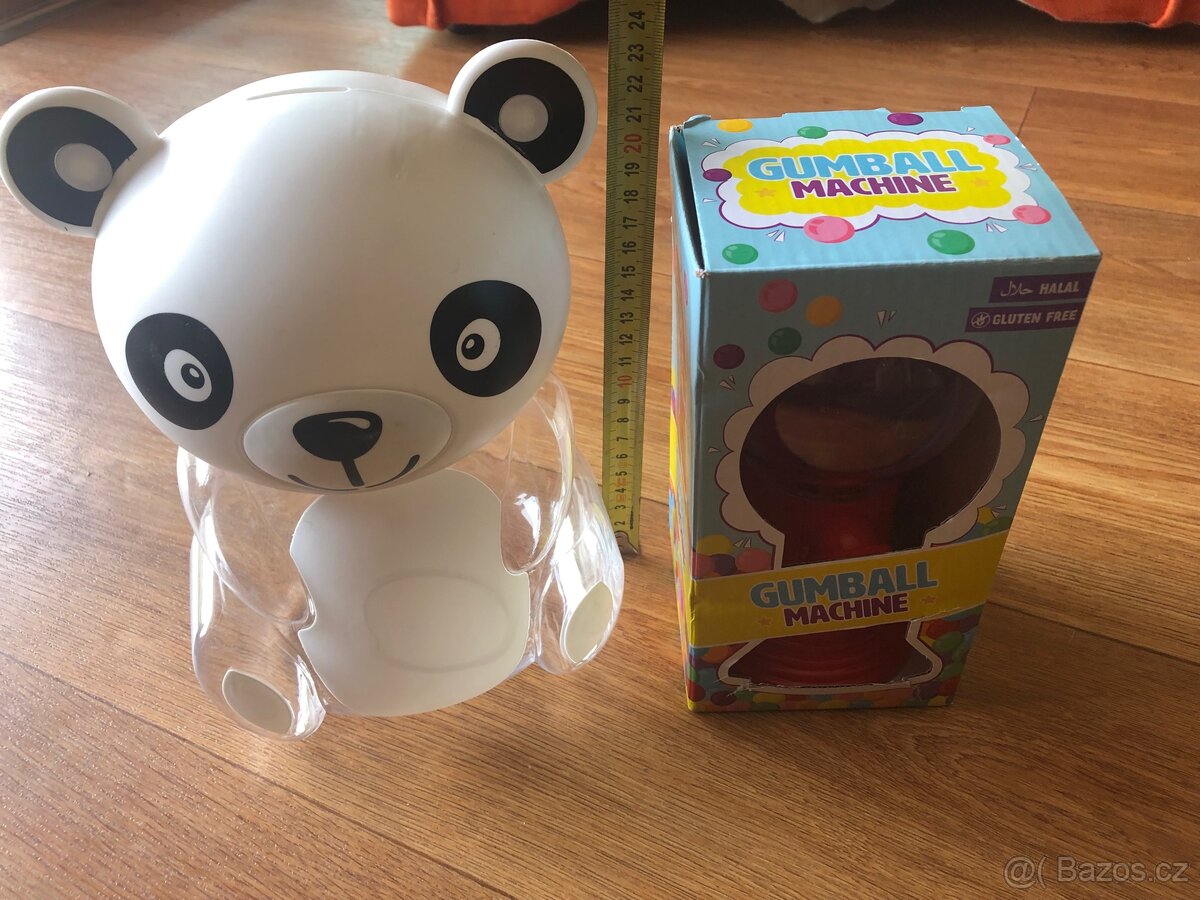 Velká pokladnička panda a podavač kulatých žvýkaček