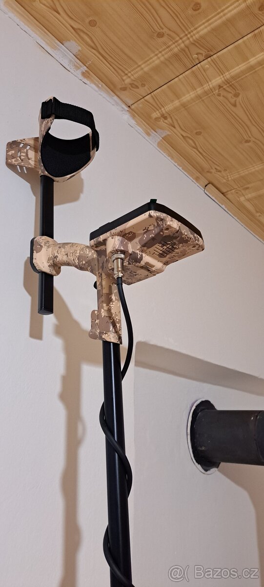 Detektor kovů Minelab X-TERRA VOYAGER