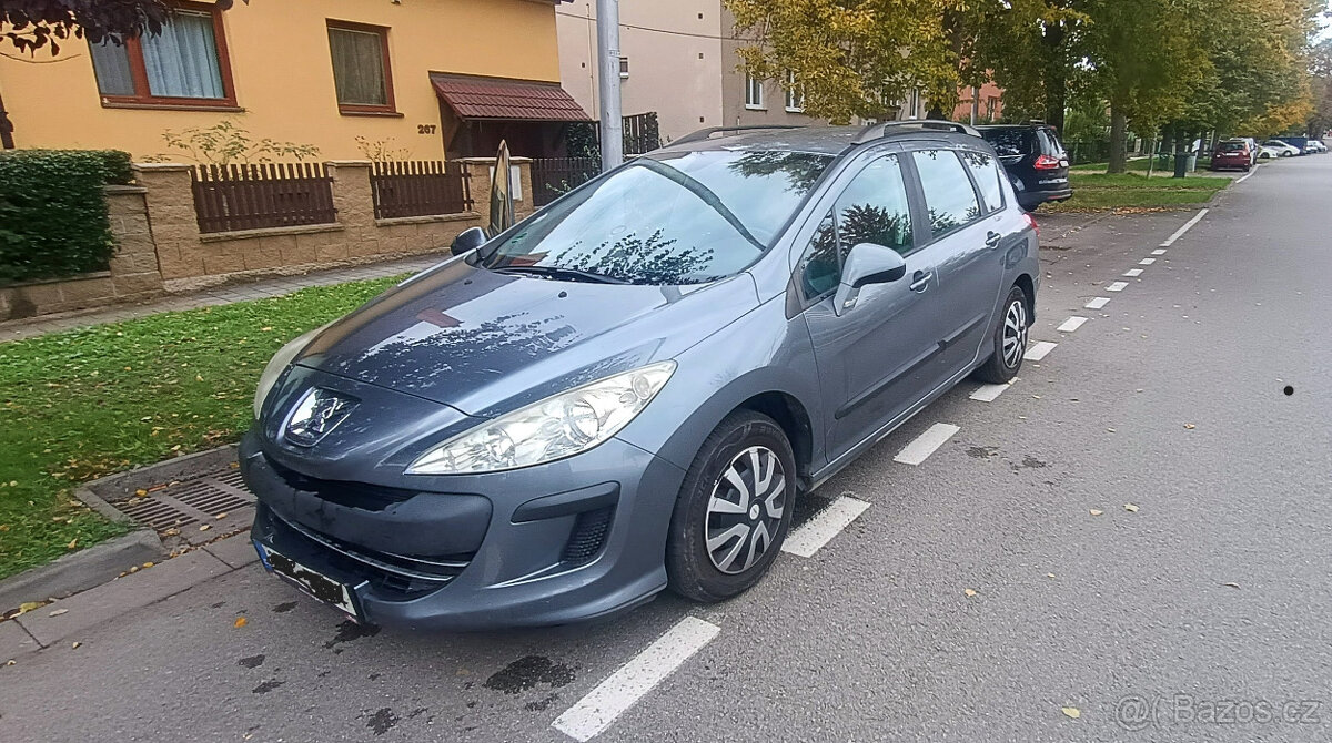 Peugeot 308 kombi 1.6 HDi, nafta, 210 000 km
