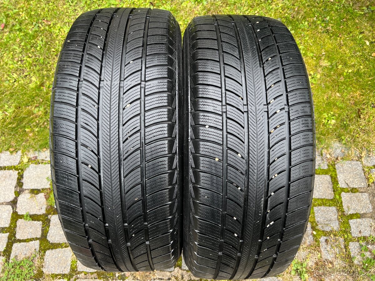 235 55 17 R17 celoroční pneumatiky Nankang
