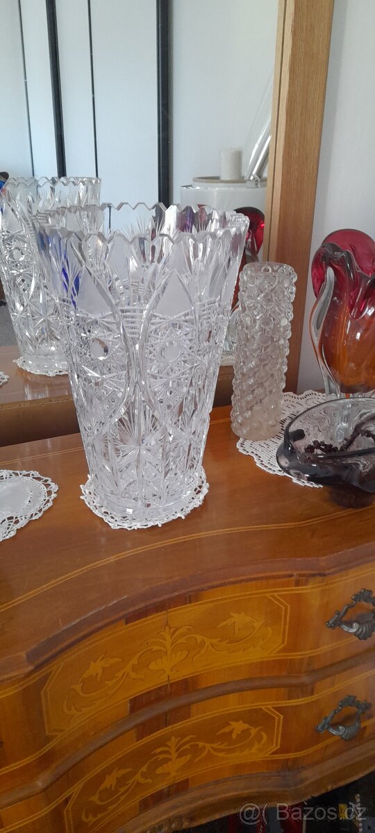 Broušená váza výška 30 cm