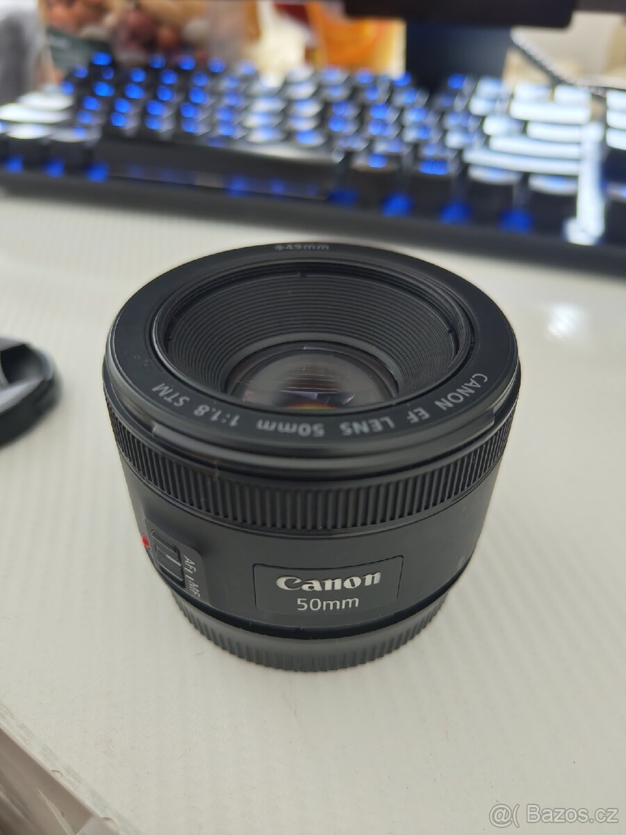 Canon EF 50mm f/1.8 STM