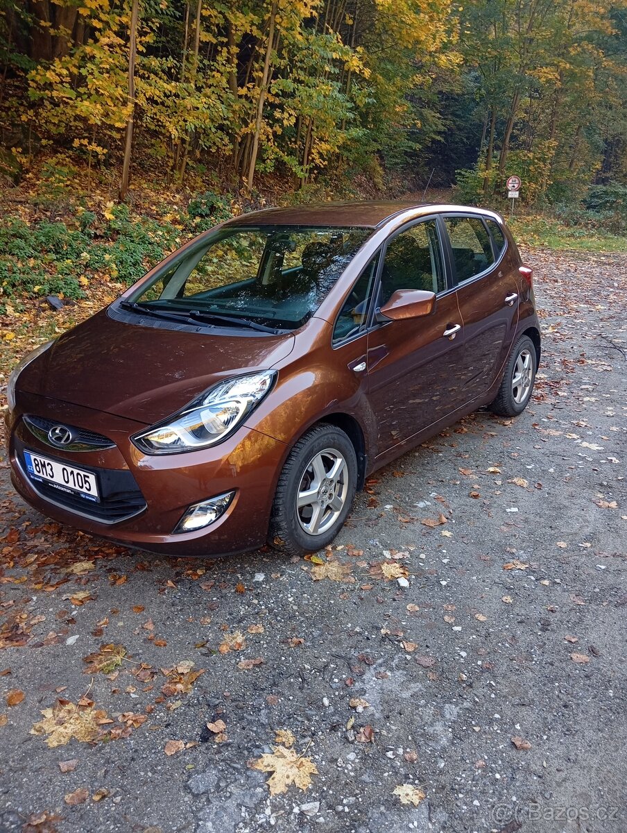 Hyundai ix20,Čr,1.4/16v/66kw,1.majitel,najeto 54.871km