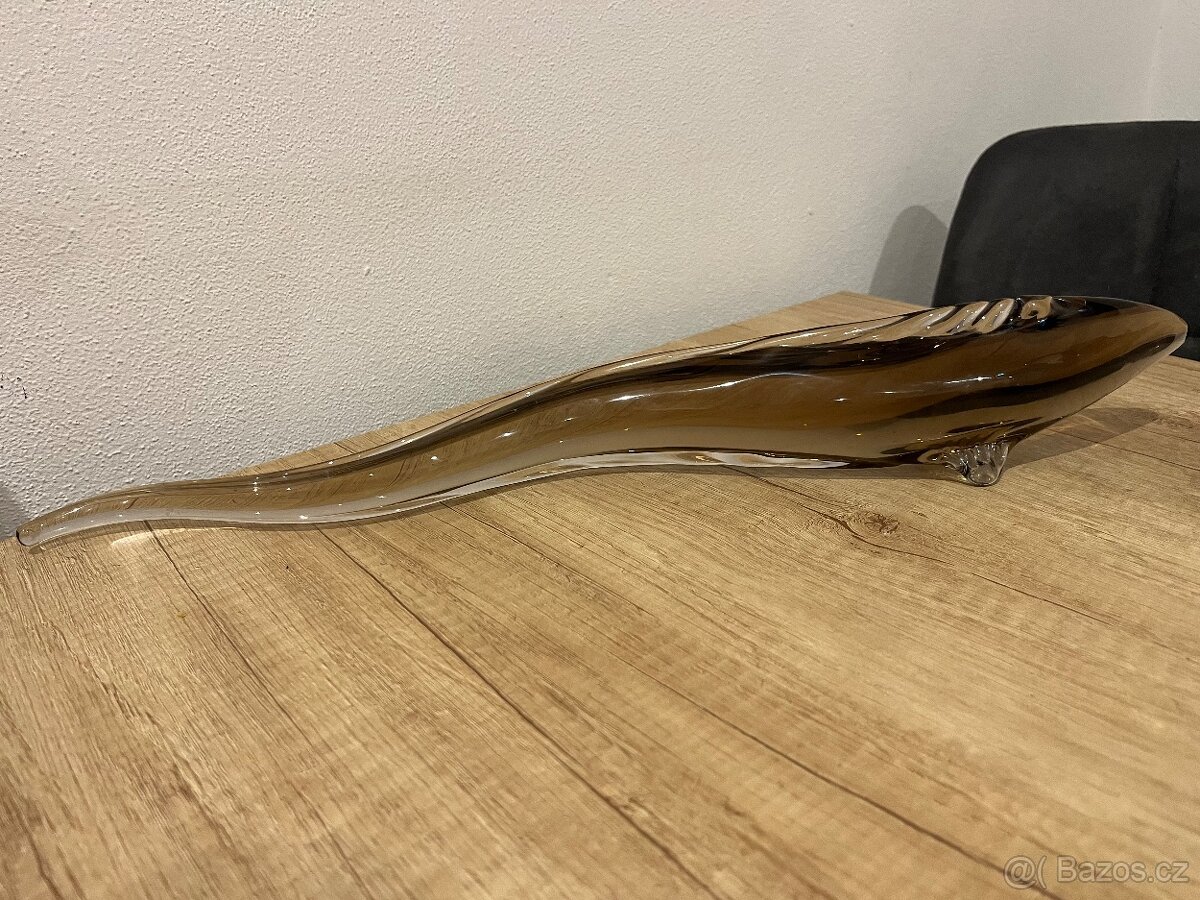 Skleněná ryba - úhoř, hutní sklo