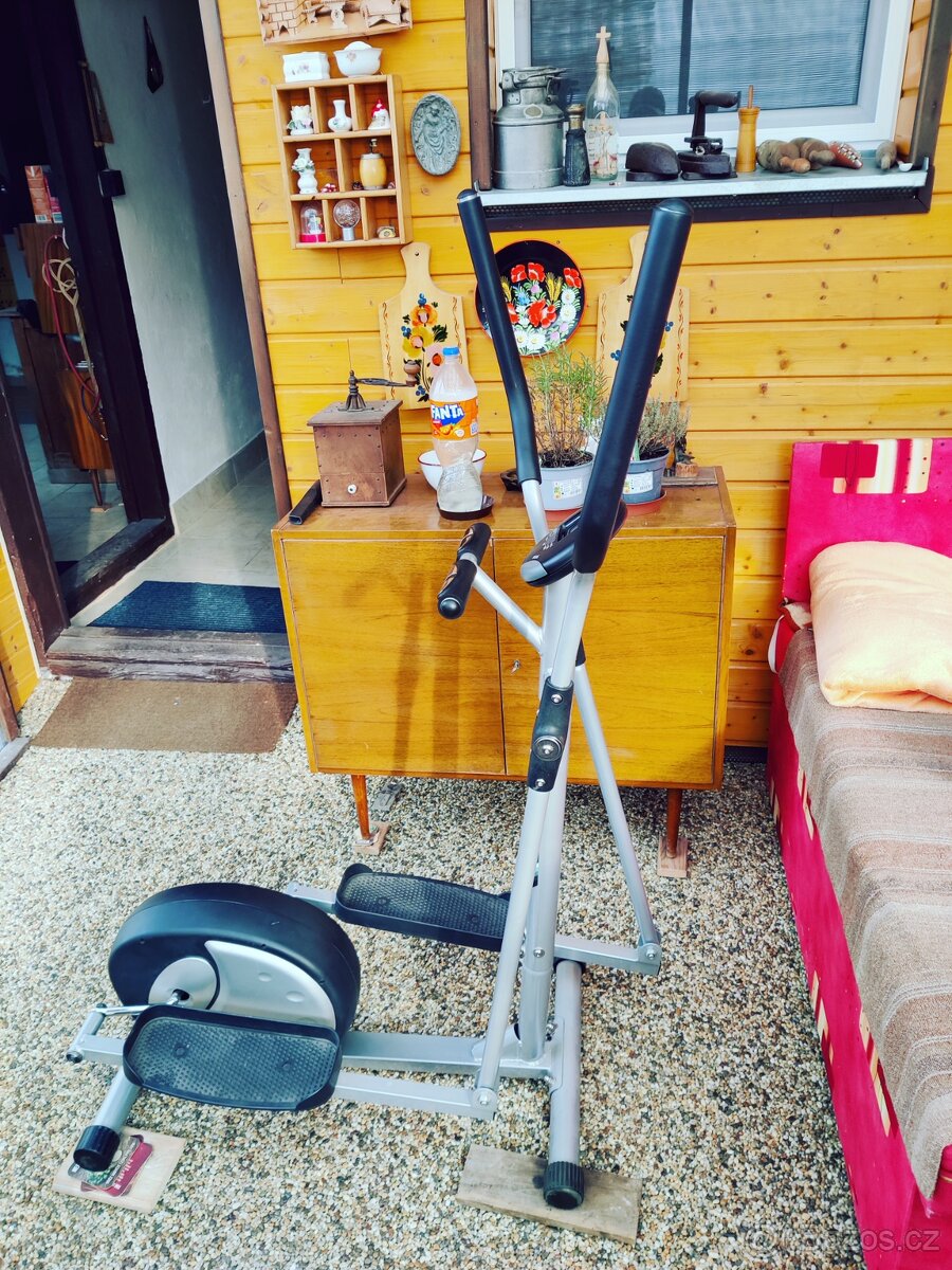 Eliptický trenažér,1 zátěž