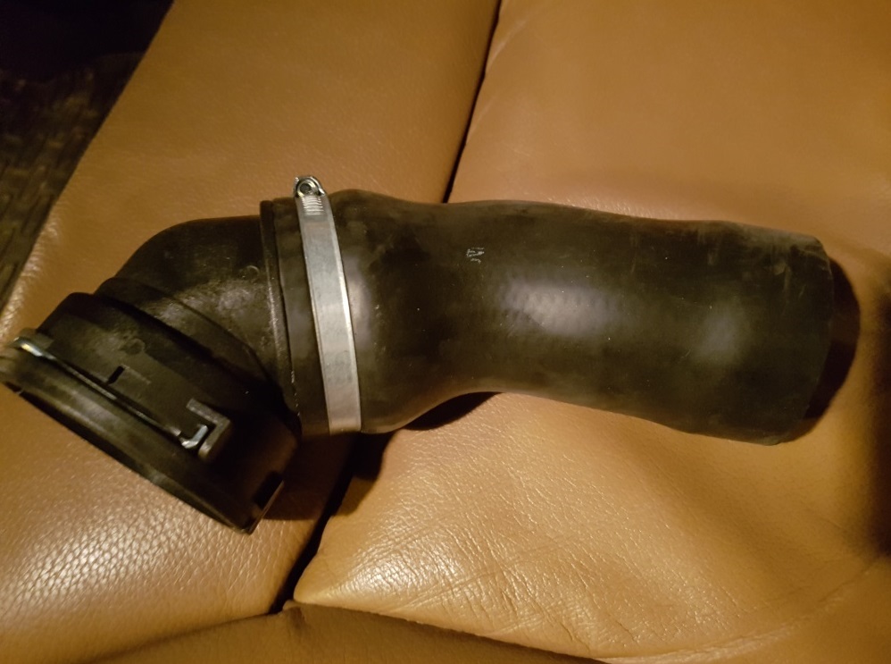 Hadice intercooler - Sání Turbo BMW E60 E61 E65 NOVÁ