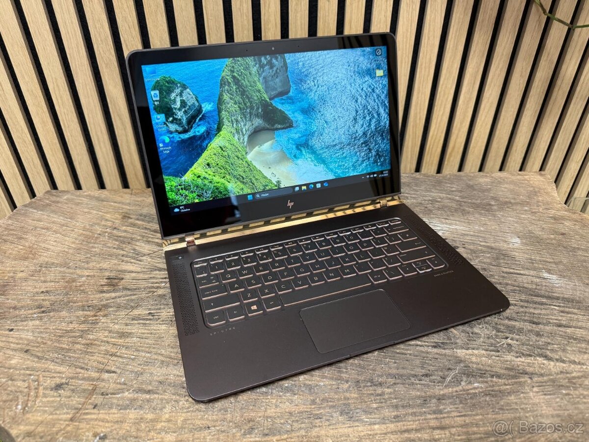 18) HP Spectre Pro 13 G1 - 13.3"FHD, i7-7500U, 8GB RAM, 512
