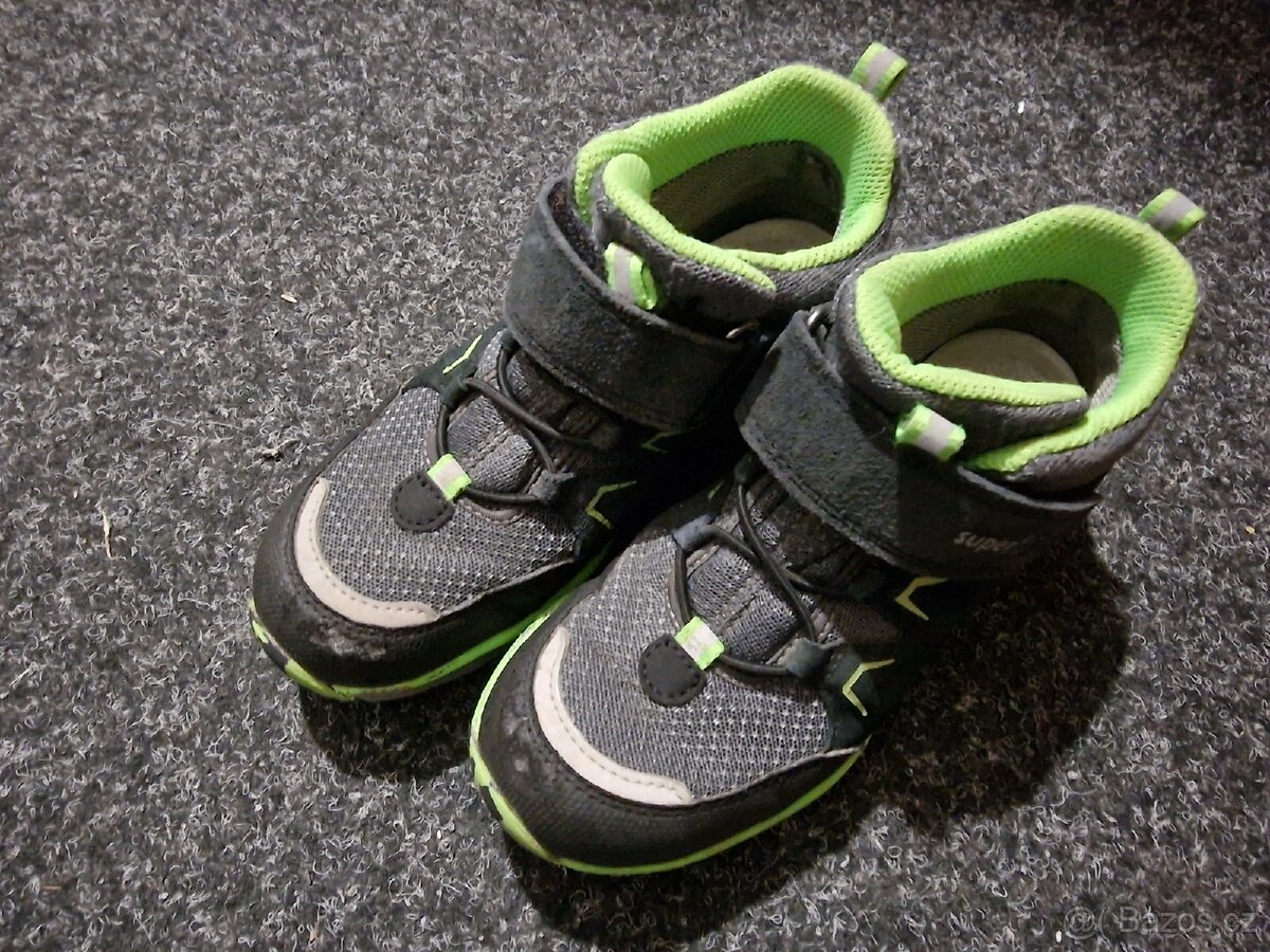Prodám dětské zimní boty SuperFit s Goretexem - velikost 32