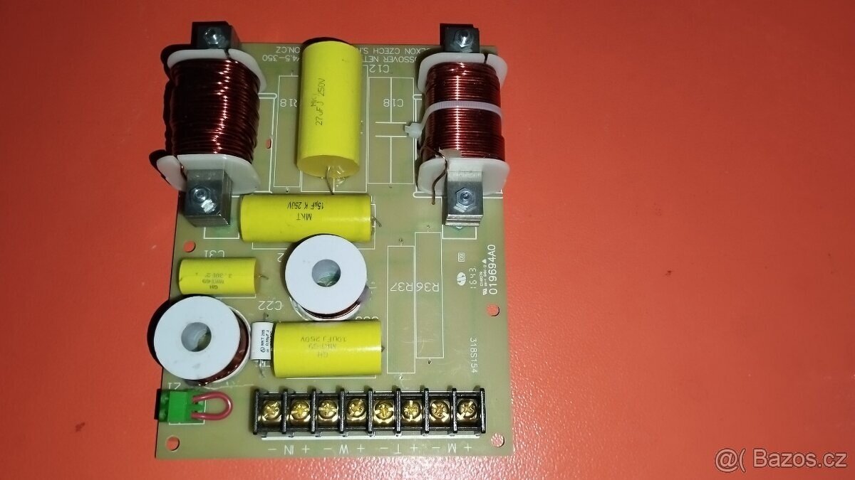 Prodám 3 pásmovou výhybku dexon 1 kus