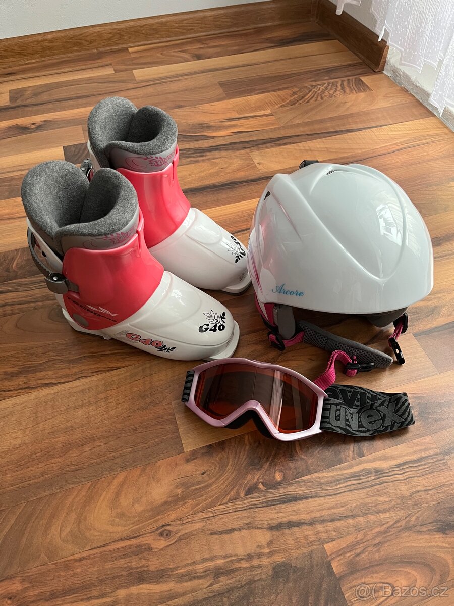 Dětské lyžáky, lyžařská helma + brýle