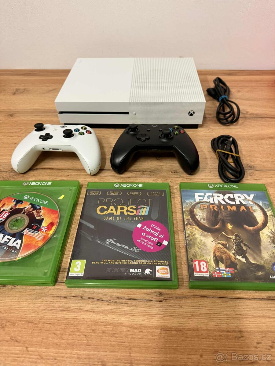 Xbox One S 1TB +2x OVL+3x HRA