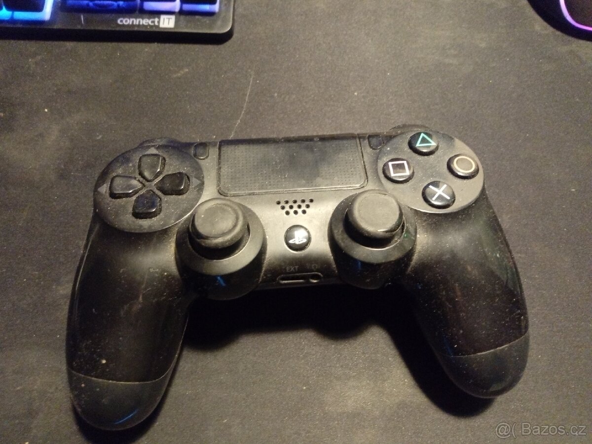 Prodám PS4 ovladač