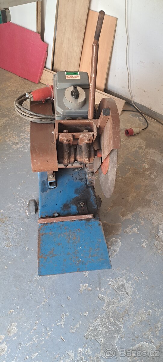 řezačka na železo