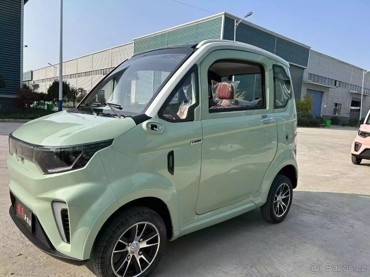 Model X7 od 15 let