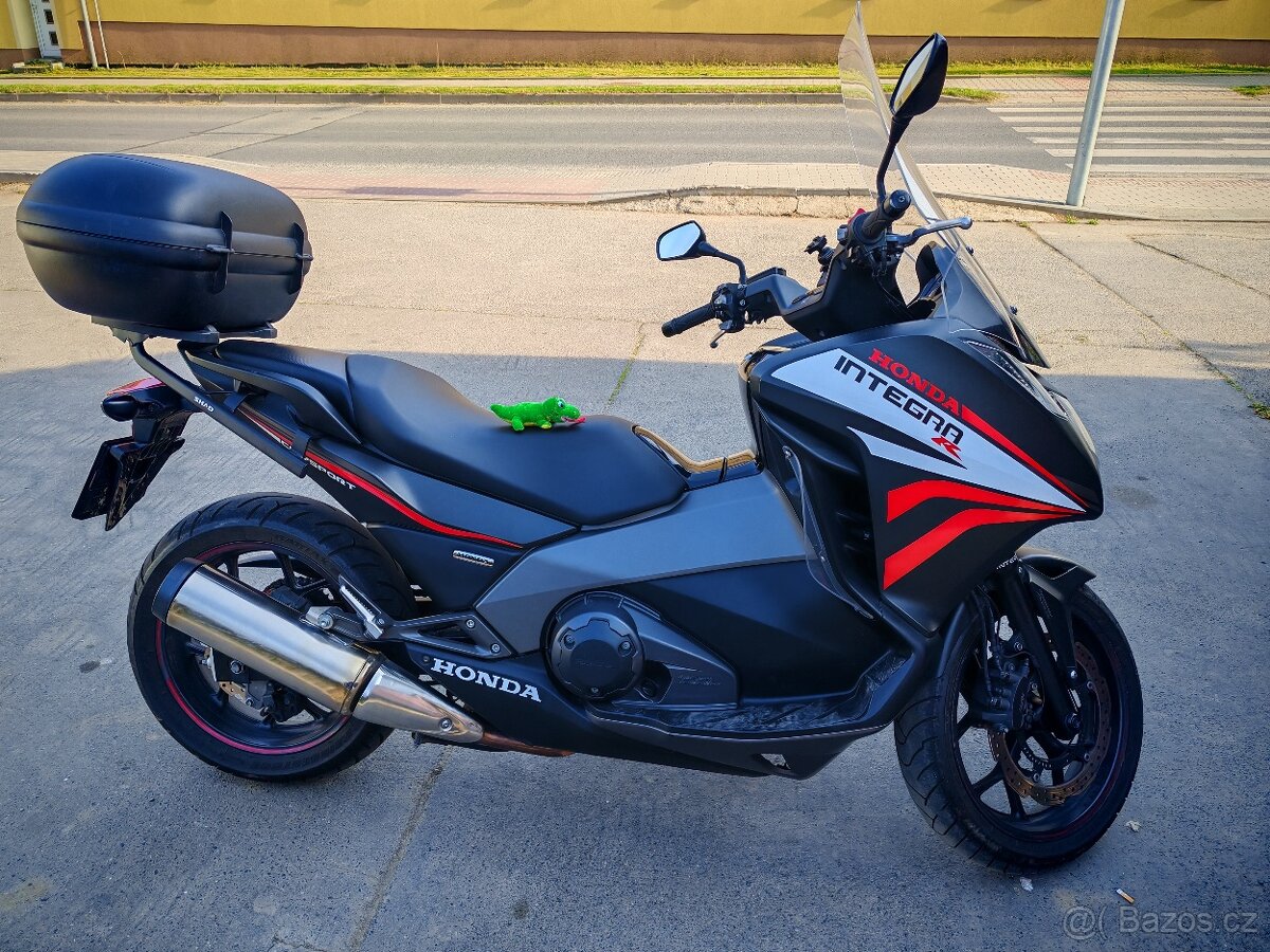 HONDA Integra NC 700D