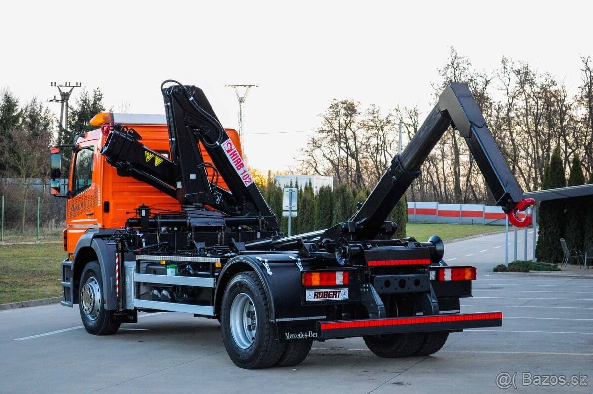 MERCEDES AXOR 19T HÁKOVÝ NOSIČ KONTEJNERŮ HYDRAULICKÁ RUKA