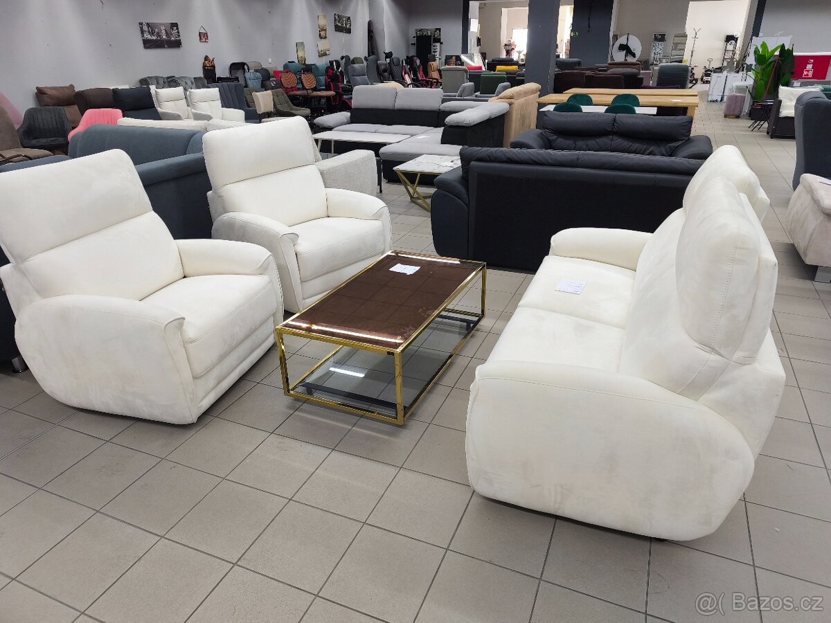 Nepoužitá luxusní sedací souprava,el. polohovací