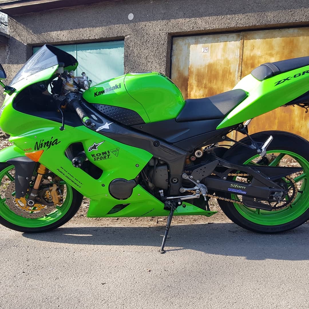 Kawasaki Ninja ZX6RR