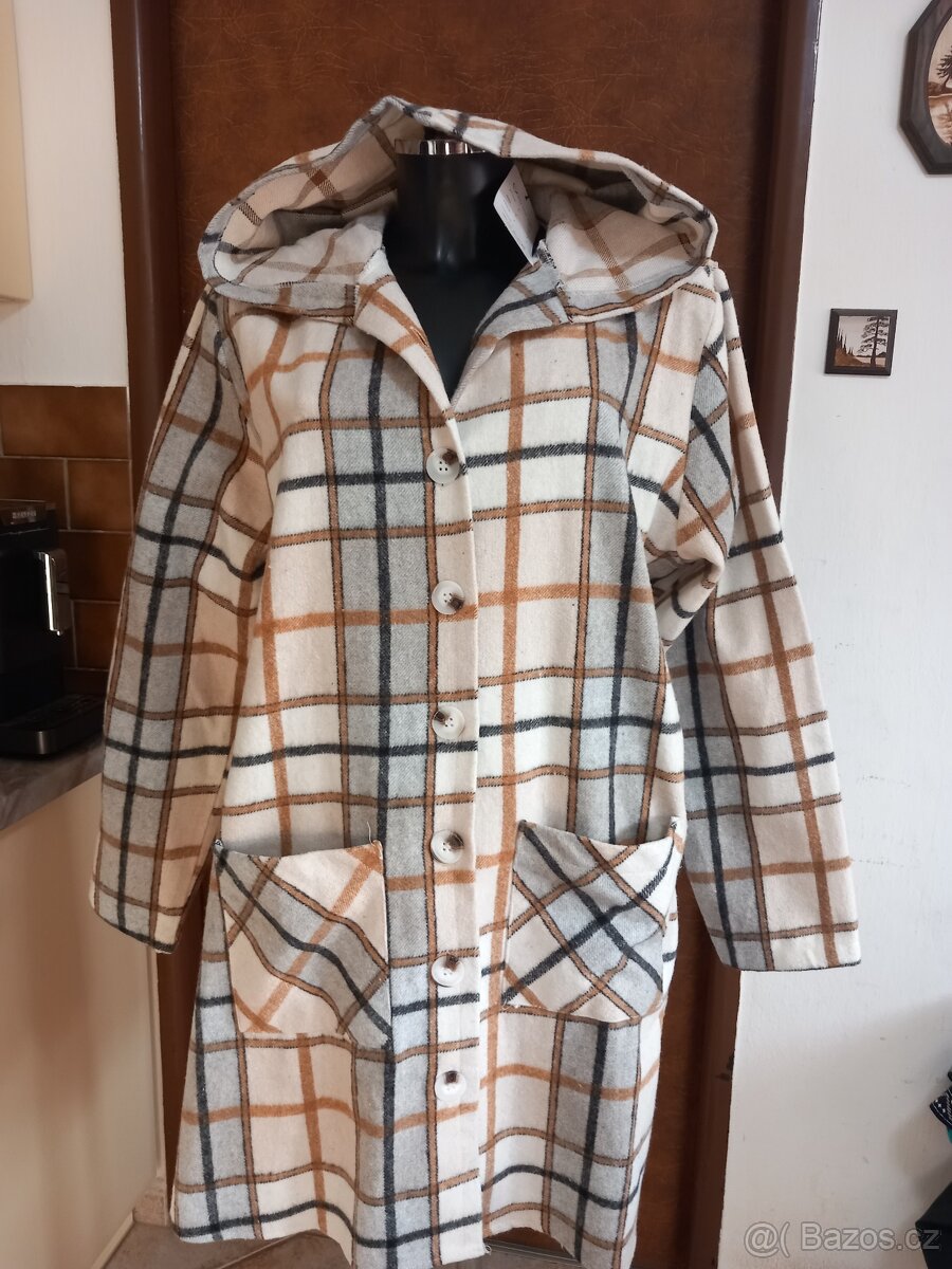 Nový moderní dámský kabátek béžový káro na knoflíky vel.48