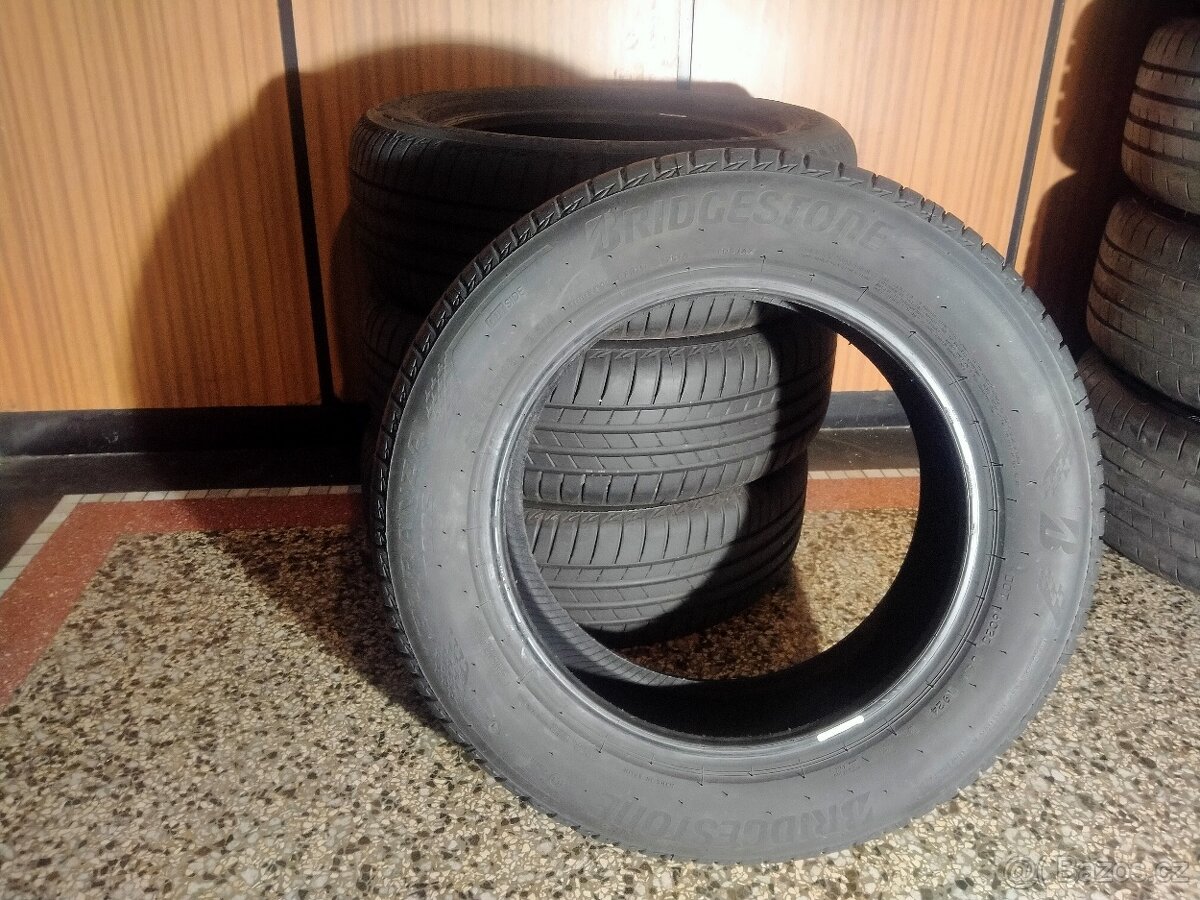 Letní pneu Bridgestone Turanza 205/60 R 16 92 H, DOT 1924